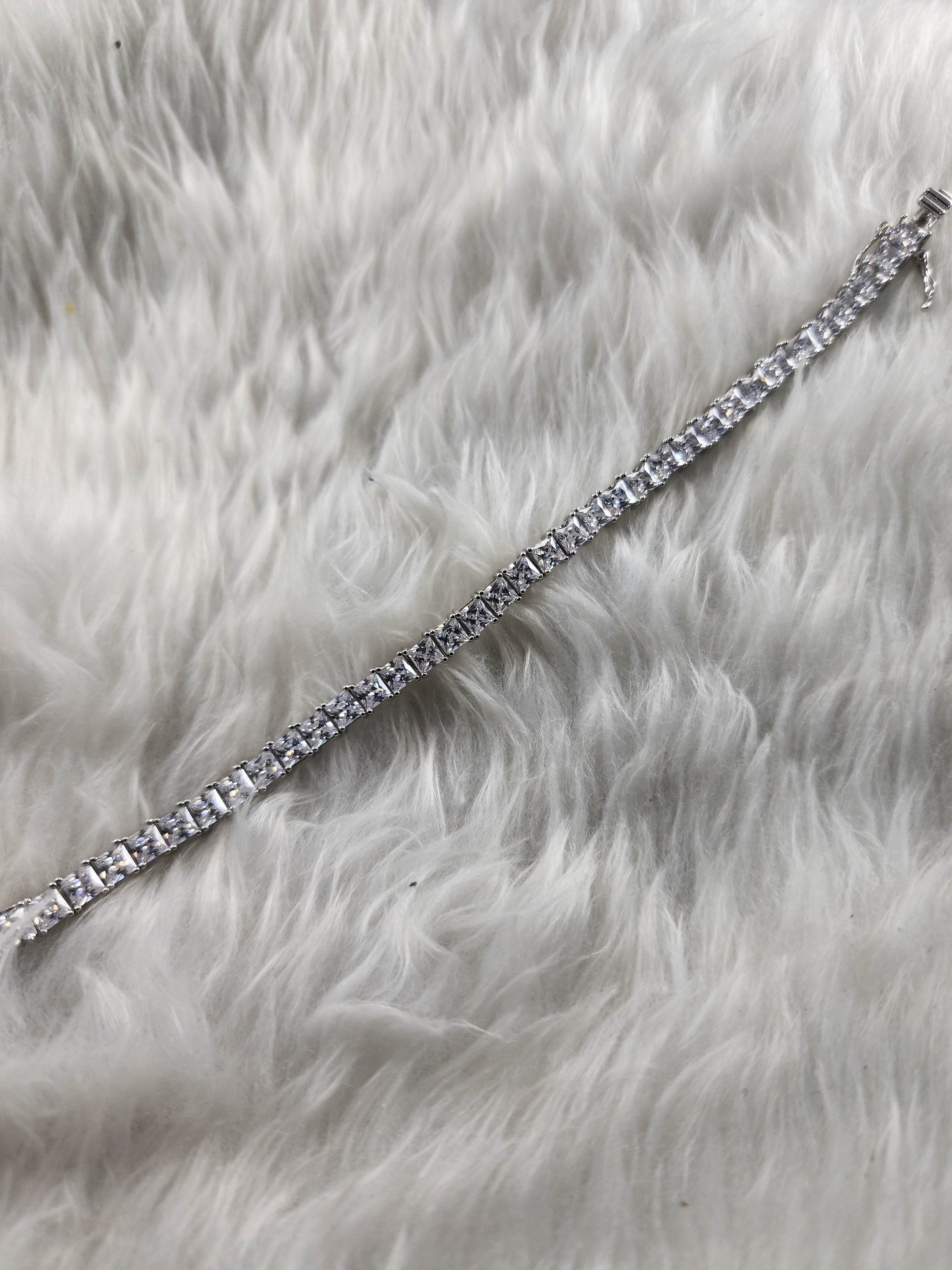 Silver Princess Cut Cubic Zirconia Diamonds Tennis Bracelet for Women