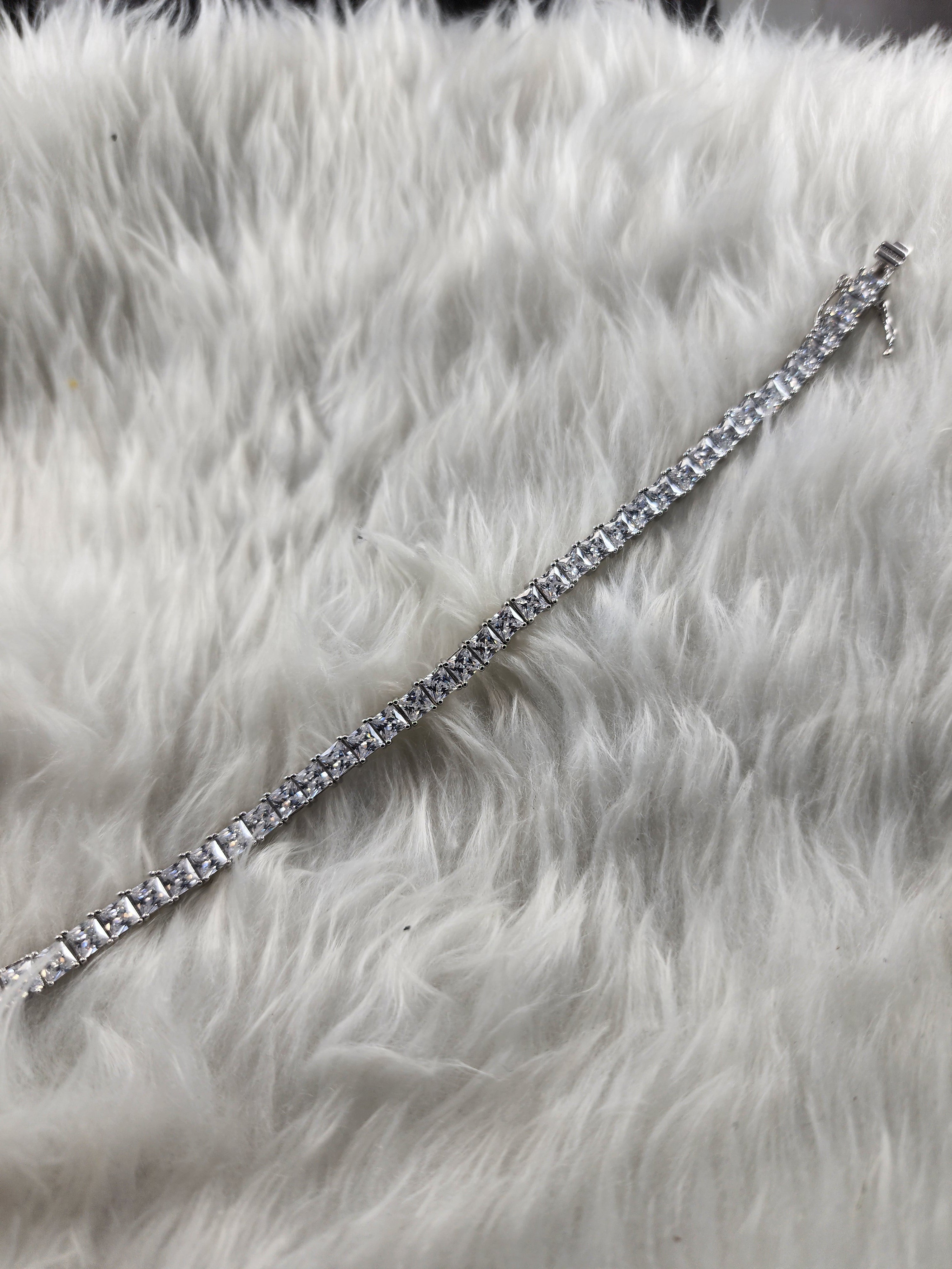 Silver Princess Cut Cubic Zirconia Diamonds Tennis Bracelet for Women