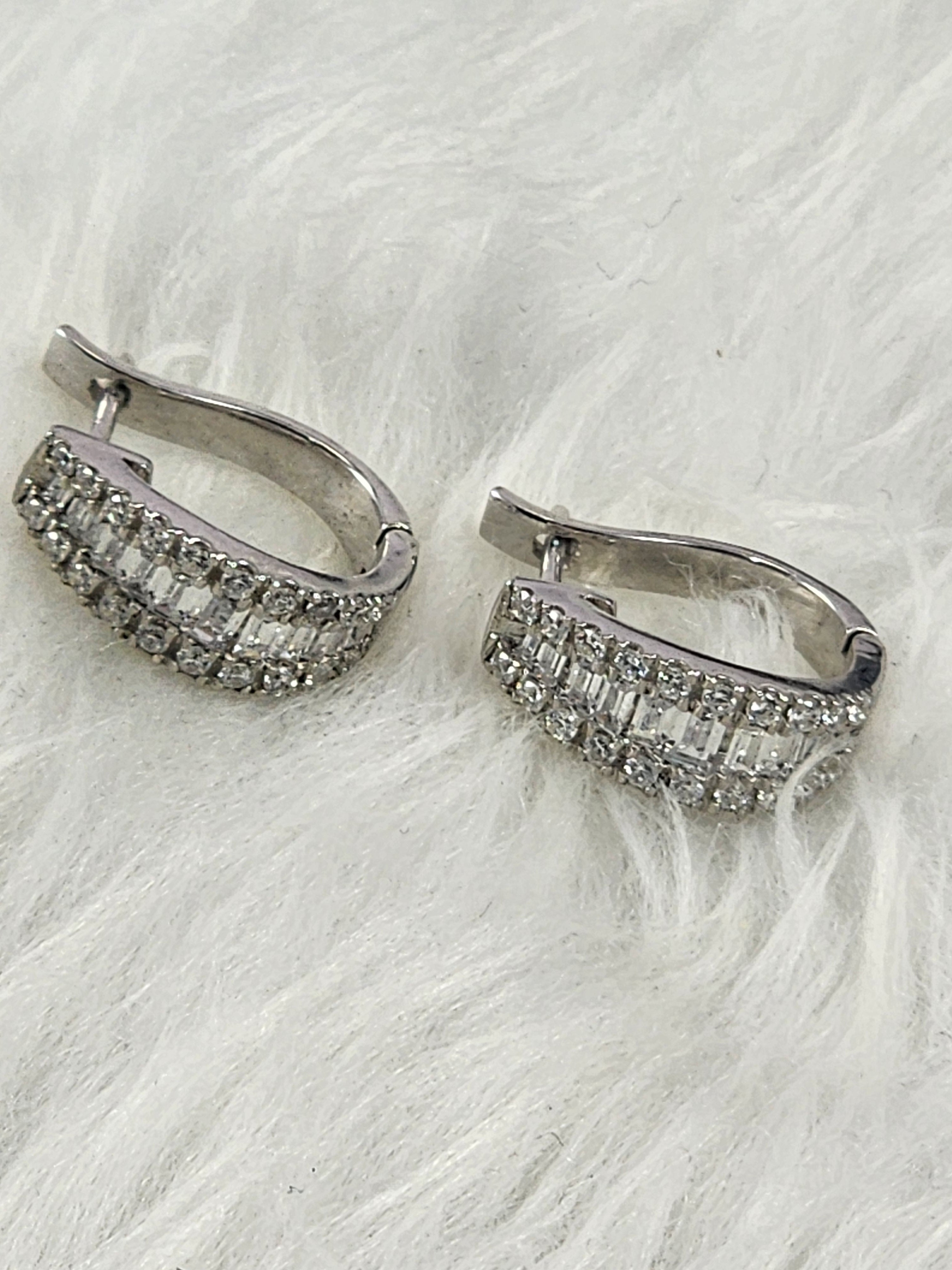 Silver Cubic Zirconia Round Emerald Cut Hoop Earring for Women