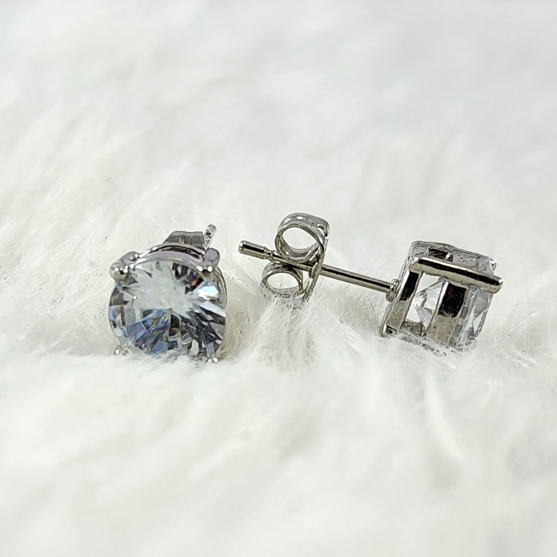 Silver Solitaire Cubic Zirconia Round Diamond Stud Earring for Women