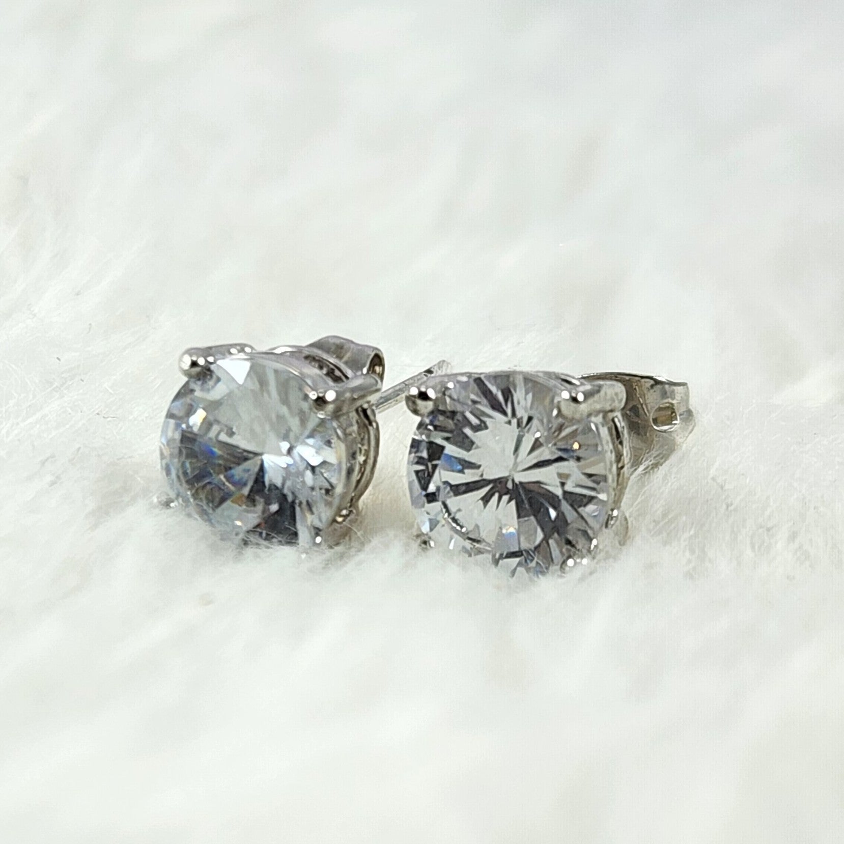 Silver Solitaire Cubic Zirconia Round Diamond Stud Earring for Women