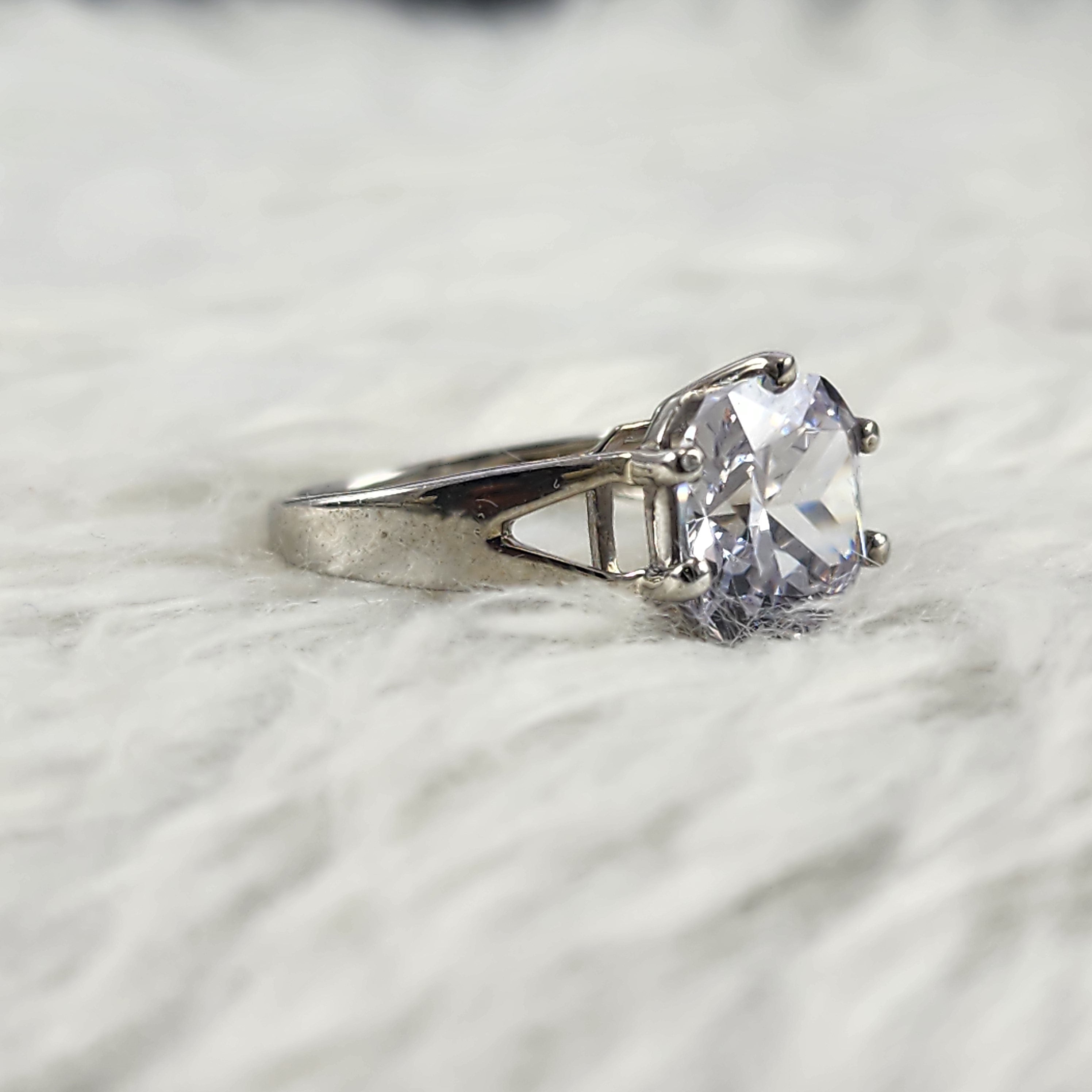 Silver Cushion Cut CZ Diamond Solitaire Ring for Women Ring size 6