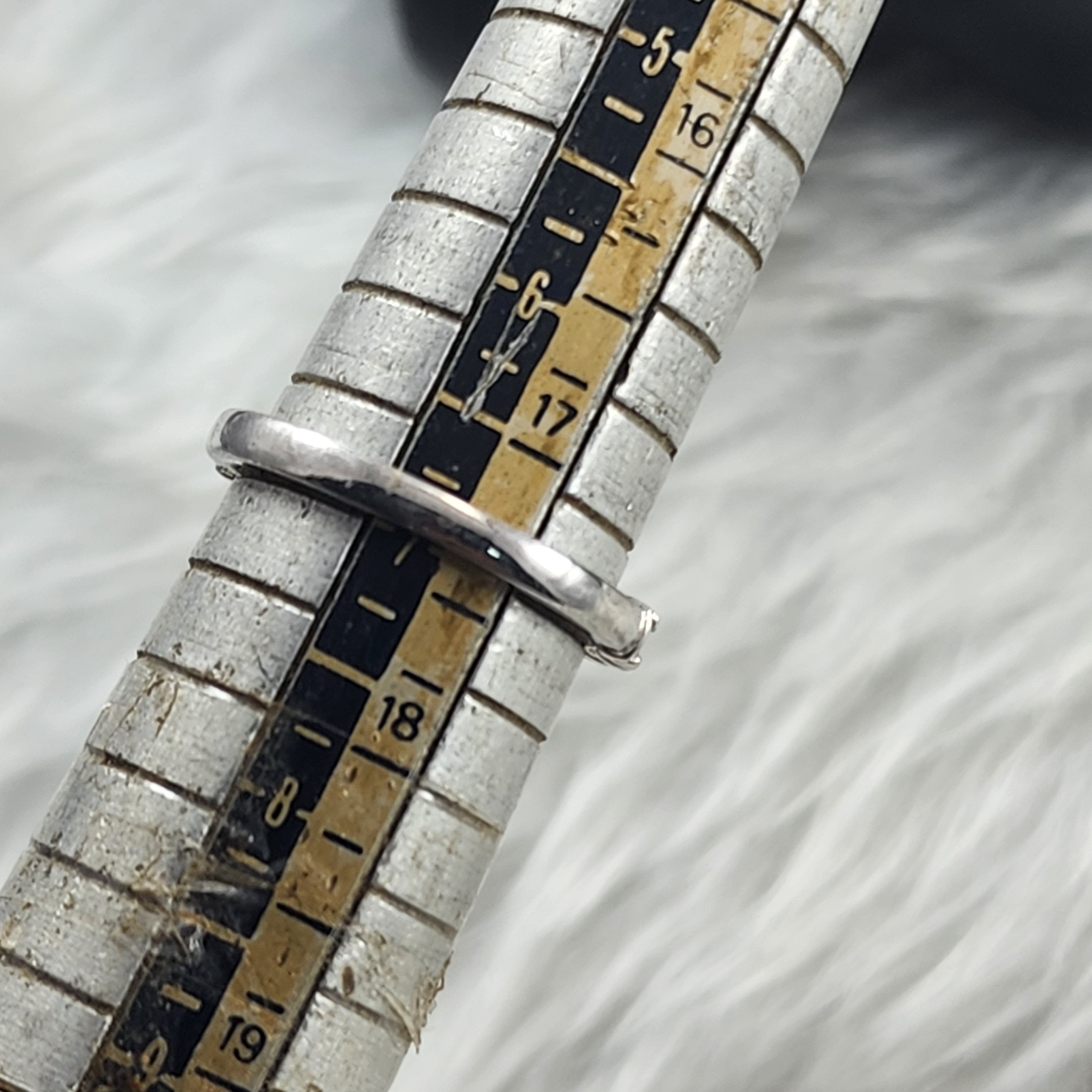 Silver Round Brilliant Solitaire plus Crown Designer CZ Diamonds Bridal Ring for Women Size 7